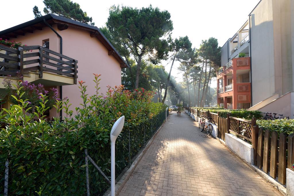 מרינה רומיאה Residence Il Parco Dei Pini מראה חיצוני תמונה